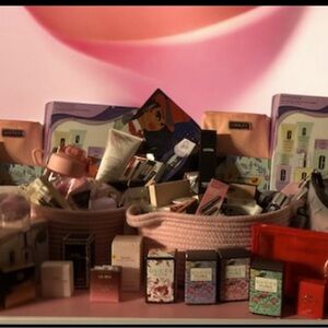 Make-up 3lbs all designer high end.